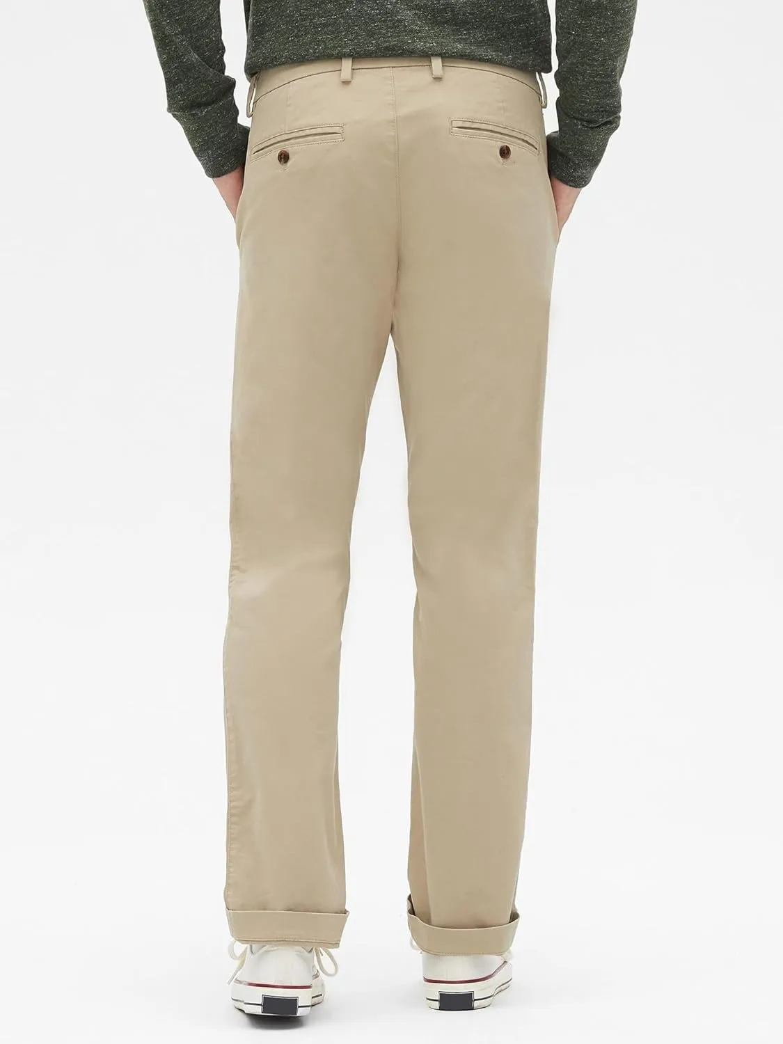 GAP Men's Essential Straight Fit Khaki Chino Pants