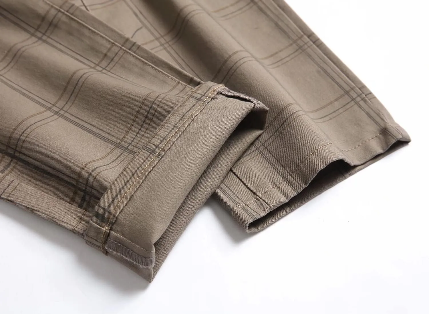 HENGAO Men's Straight Fit Plaid Chino Pants