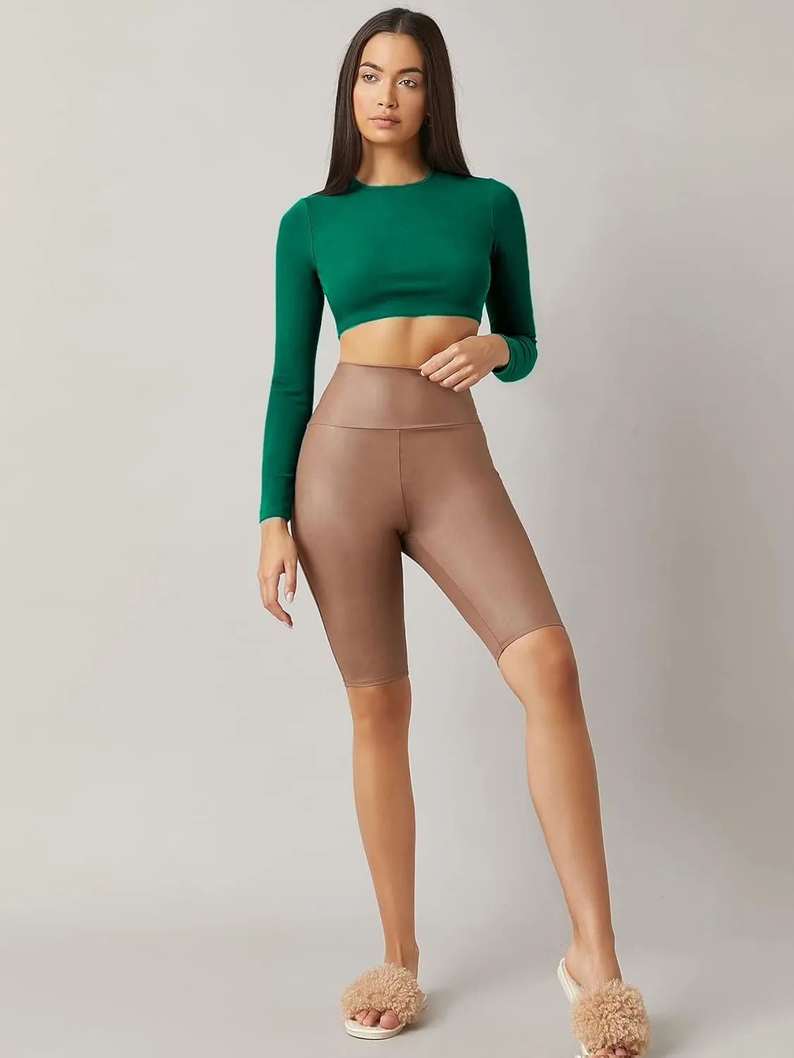 Verdusa Women's Basic Long Sleeve Crew Neck Fitted Crop Top Tee Shirt