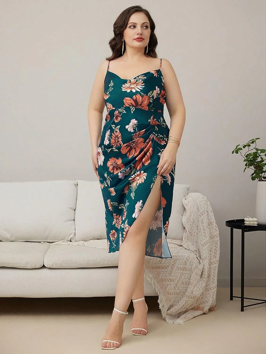 WDIRARA Women's Floral Sleeveless Slim Fit V Neck Slip Dress Ruched Side Cami Midi Dress