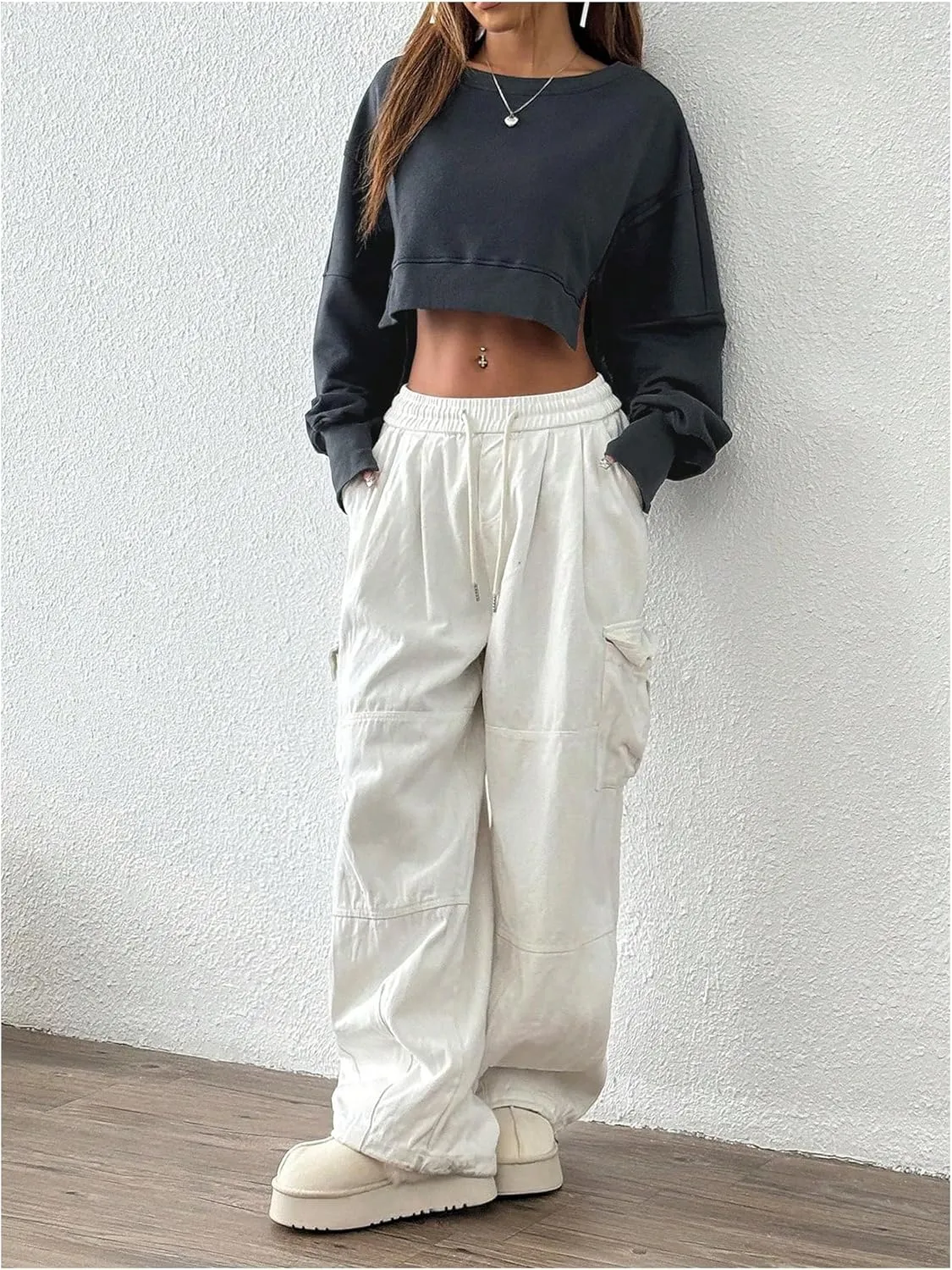 Women's Crewneck Long Sleeve Cropped Sweatshirt Drop Shoulder Loose Crop Top